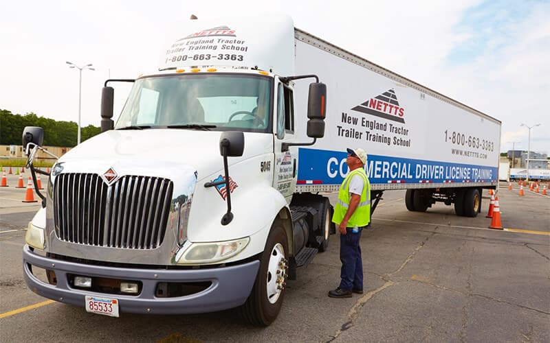 Guide to Government-Supported and Employer-Provided CDL Training Programs in the U.S.