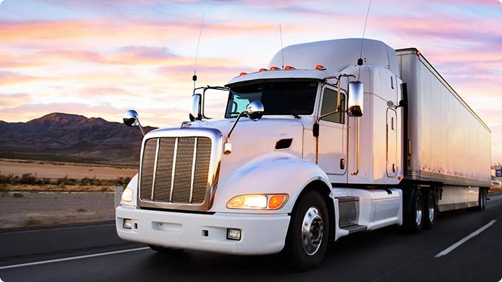 Company Paid CDL Training in the U.S.: What to Know Before You Apply